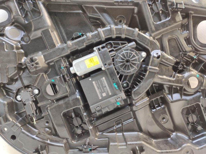 ELEVALUNAS DELANTERO IZQUIERDO VOLVO S90 2018