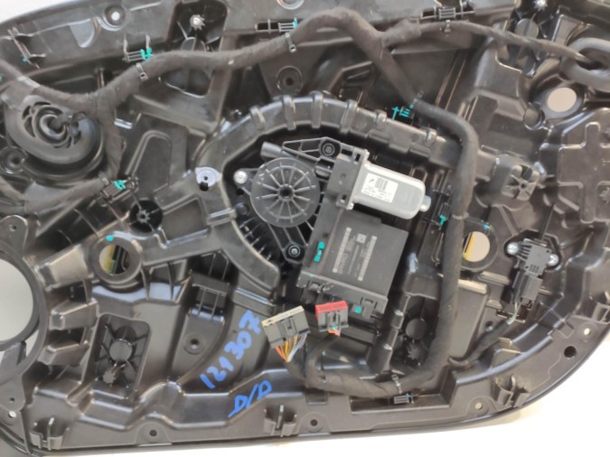 ELEVALUNAS DELANTERO DERECHO VOLVO S90 2018