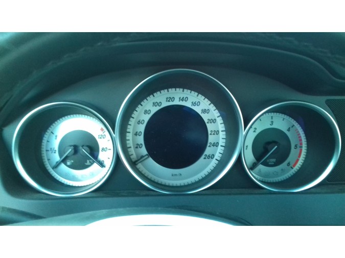 CUADRO INSTRUMENTOS MERCEDES C CLASS 2011