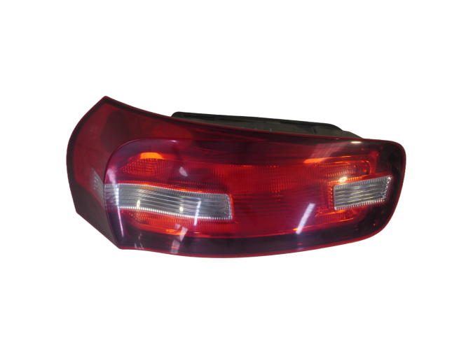 PILOTO TRASERO IZQUIERDO CITROEN C4 2015