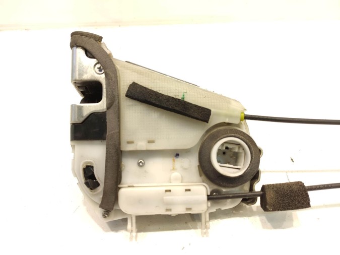 CERRADURA PUERTA TRASERA IZQUIERDA TOYOTA PRIUS 2011