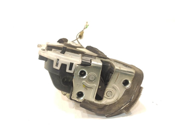 CERRADURA PUERTA TRASERA DERECHA TOYOTA PRIUS 2011
