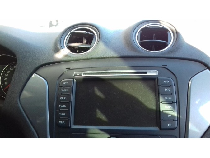sistema navegacion gps FORD MONDEO 2015