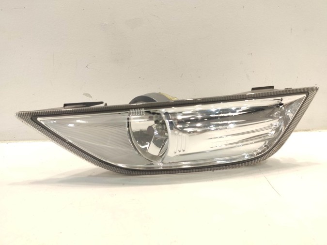 FARO ANTINIEBLA DELANTERO IZQUIERDO FORD MONDEO 2015