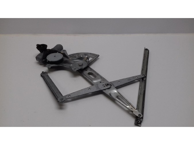 ELEVALUNAS TRASERO DERECHO TOYOTA PRIUS 2011