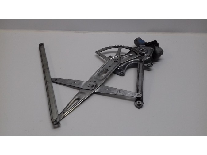 ELEVALUNAS TRASERO DERECHO TOYOTA PRIUS 2011