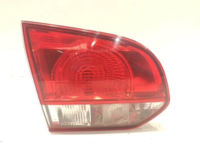 PILOTO TRASERO IZQUIERDO INTERIOR VOLKSWAGEN GOLF 2011