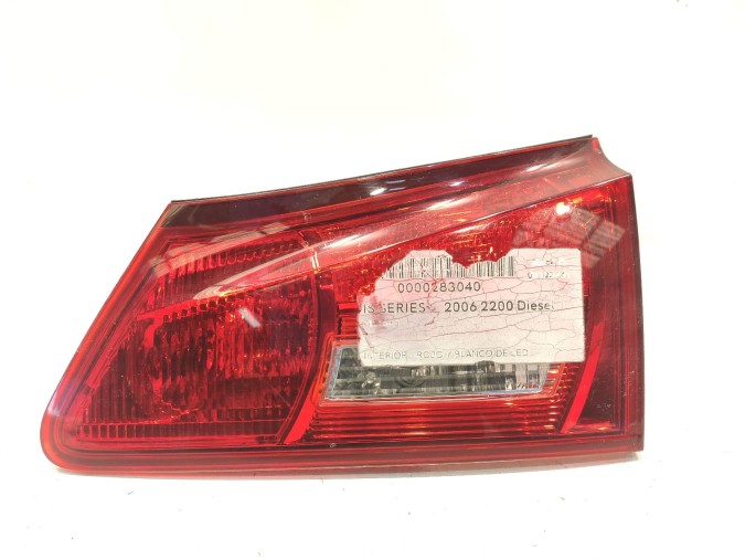PILOTO TRASERO DERECHO LEXUS IS SERIES 2006