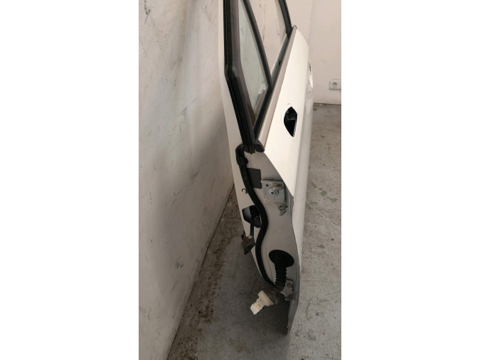 PUERTA DELANTERA IZQUIERDA CITROEN C4 BLANCA 2015