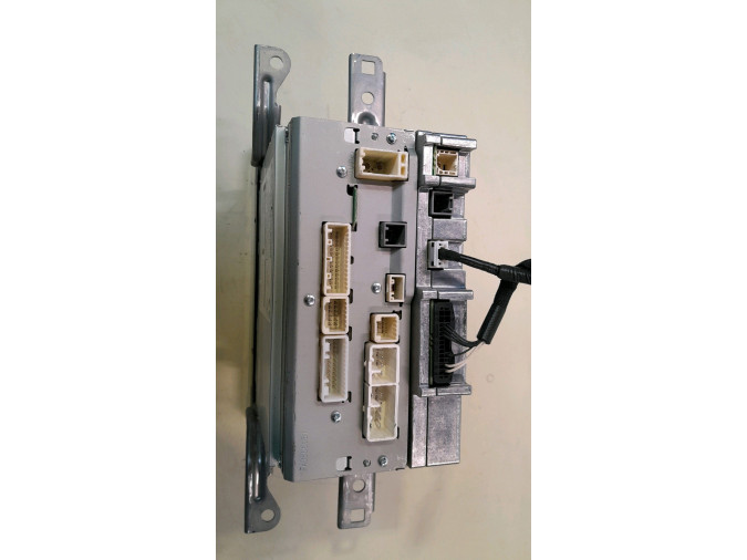 PANTALLA MULTIFUNCION TOYOTA AURIS 2016