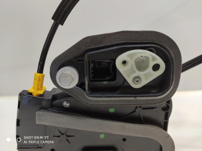 CERRADURA PUERTA DELANTERA DERECHA OPEL ASTRA 2016