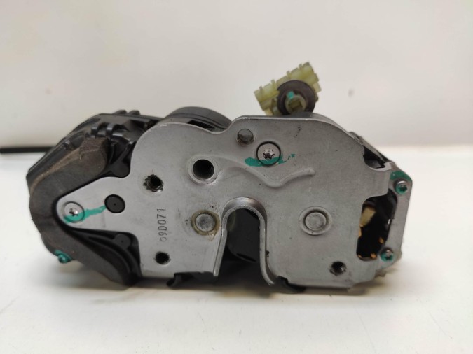 CERRADURA PUERTA DELANTERA DERECHA OPEL INSIGNIA 2010