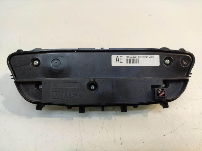 MANDO CLIMATIZACION OPEL INSIGNIA 2010