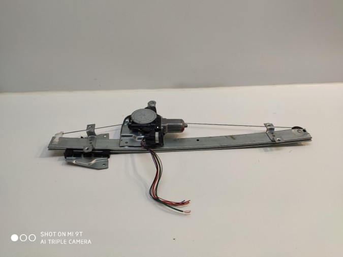ELEVALUNAS DELANTERO DERECHO MITSUBISHI MONTERO 2008
