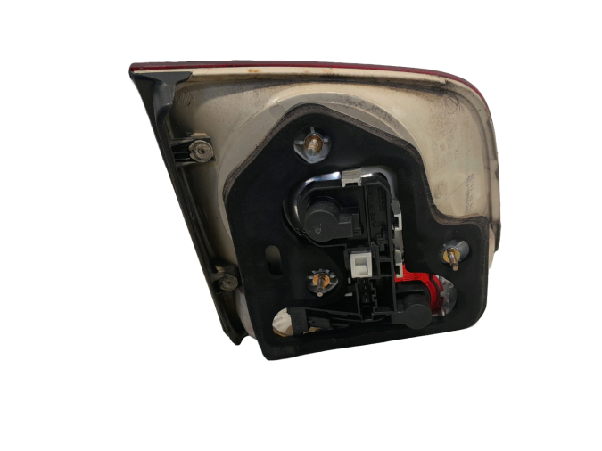 PILOTO TRASERO DERECHO VOLKSWAGEN TOUAREG 2004