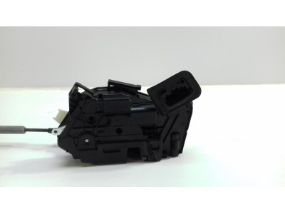 CERRADURA PUERTA DELANTERA DERECHA VOLKSWAGEN GOLF 2011