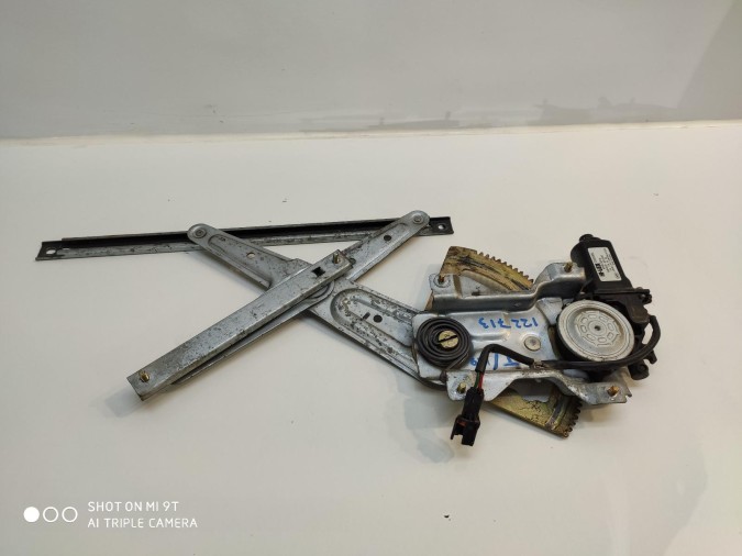 ELEVALUNAS TRASERO IZQUIERDO KIA SORENTO 2005