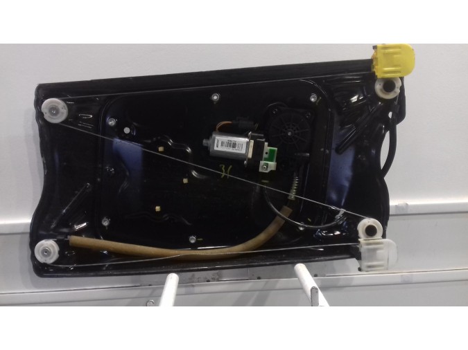 ELEVALUNAS DELANTERO DERECHO LAND ROVER FREELANDER 2010