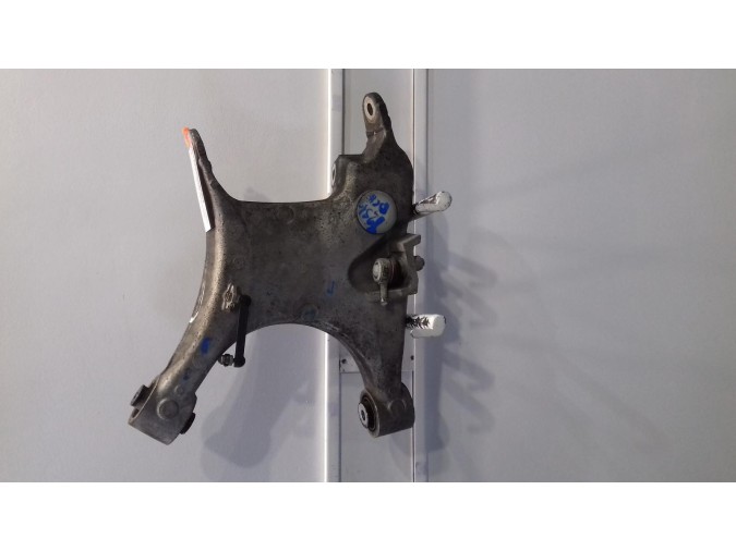 BRAZO SUSPENSION INFERIOR TRASERO IZQUIERDO MAZDA CX-3 2003