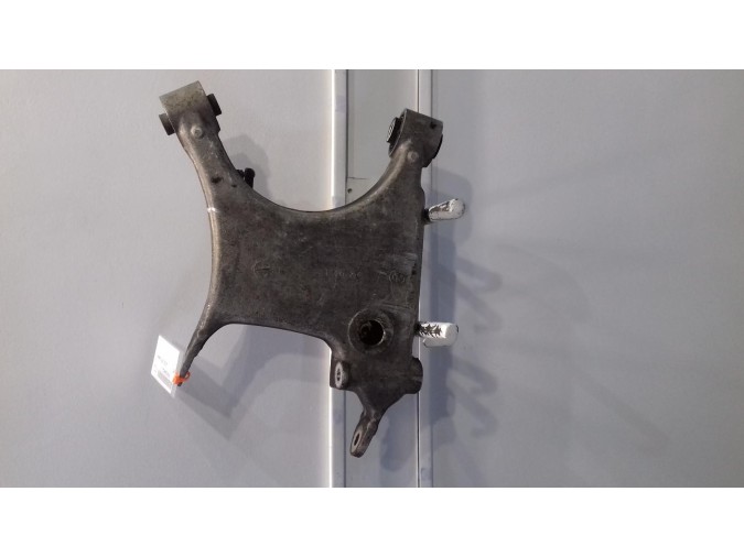 BRAZO SUSPENSION INFERIOR TRASERO IZQUIERDO MAZDA CX-3 2003