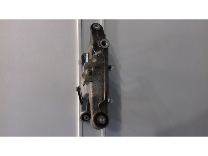 BRAZO SUSPENSION INFERIOR TRASERO IZQUIERDO MAZDA CX-3 2003