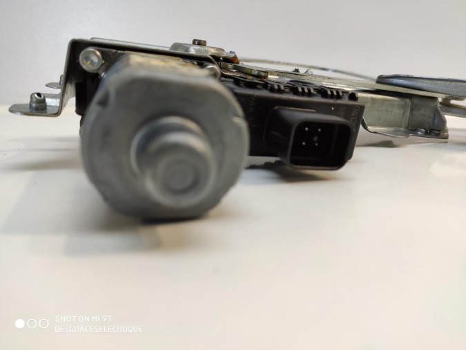 ELEVALUNAS DELANTERO IZQUIERDO OPEL ASTRA 2009