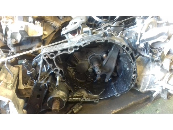 CAJA CAMBIOS RENAULT CLIO 1999