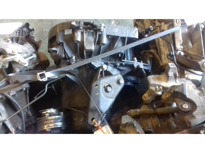 CAJA CAMBIOS RENAULT CLIO 1999