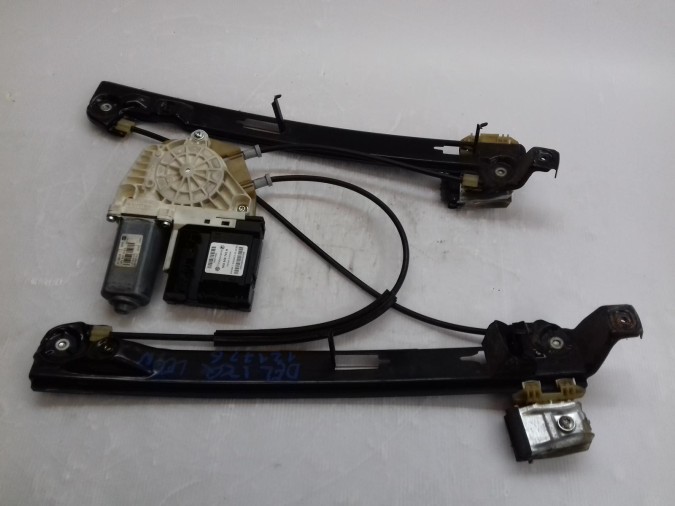ELEVALUNAS DELANTERO IZQUIERDO SEAT LEON 2005