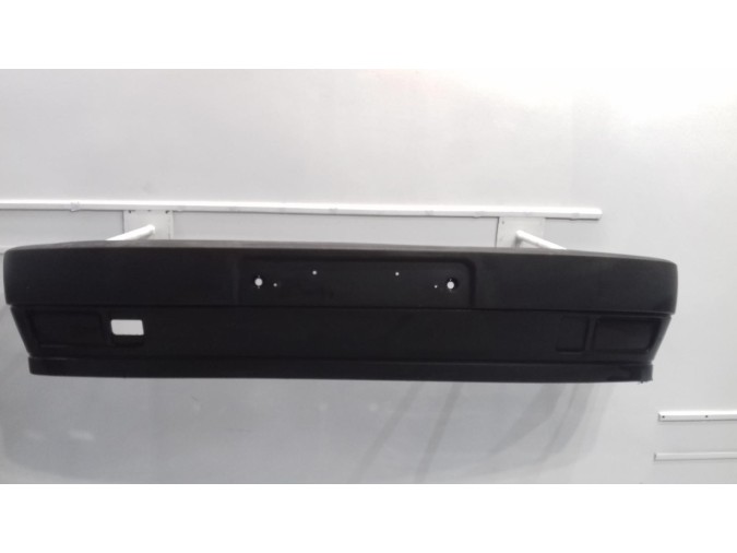 Parachoques delantero VOLKSWAGEN CARAVELLE 1992
