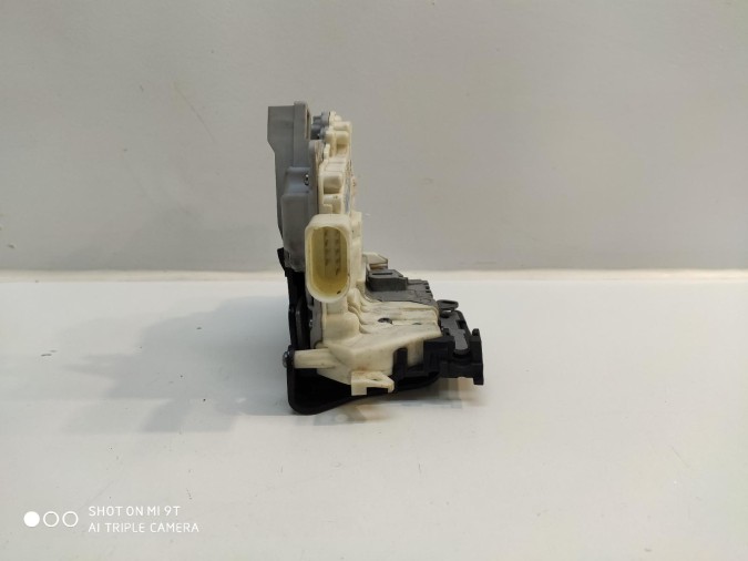 CERRADURA PUERTA DELANTERA IZQUIERDA VOLKSWAGEN PASSAT 2011