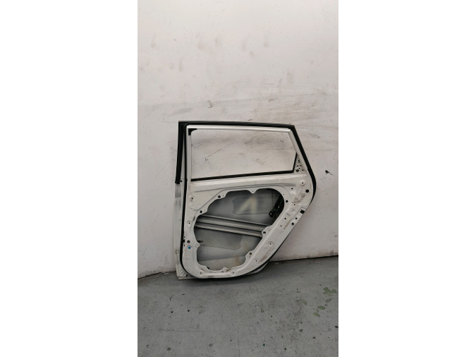 PUERTA TRASERA DERECHA HYUNDAI I30 BLANCA 2013