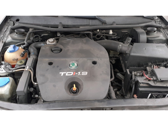 MANGUETA DELANTERA IZQUIERDA SKODA OCTAVIA 2002
