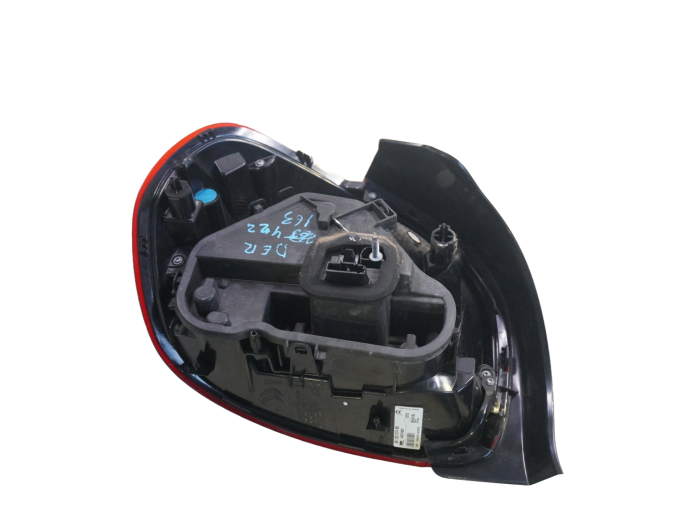 PILOTO TRASERO DERECHO CITROEN C3 2019