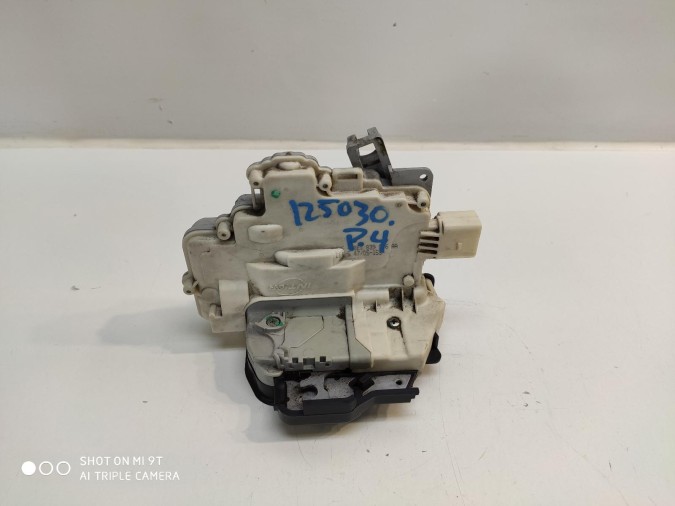 CERRADURA PUERTA TRASERA DERECHA NISSAN MICRA 2006