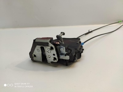 CERRADURA PUERTA TRASERA DERECHA TOYOTA AURIS 2010