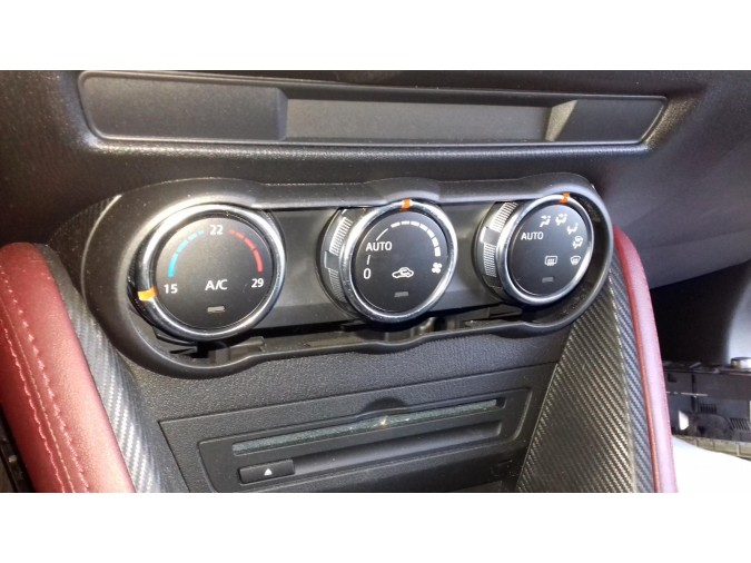 MANDO CALEFACCIÓN MAZDA CX-3 2016