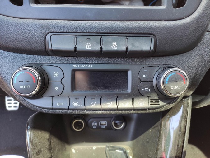 MANDO CALEFACCIÓN KIA CEED 2017