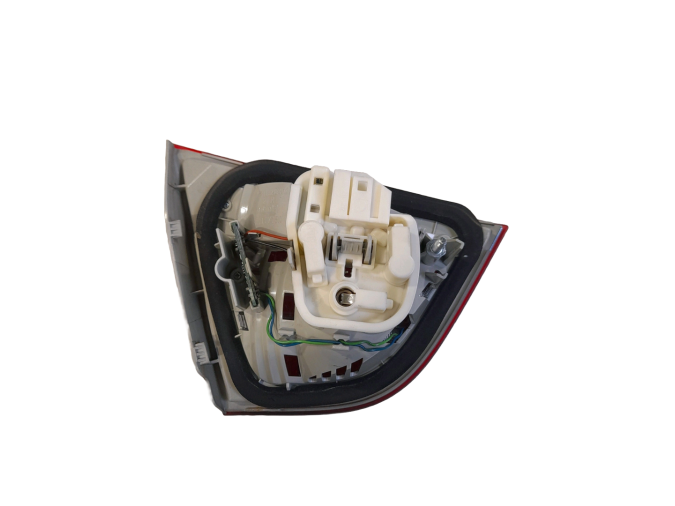 PILOTO TRASERO INTERIOR DERECHO BMW 320D 2010