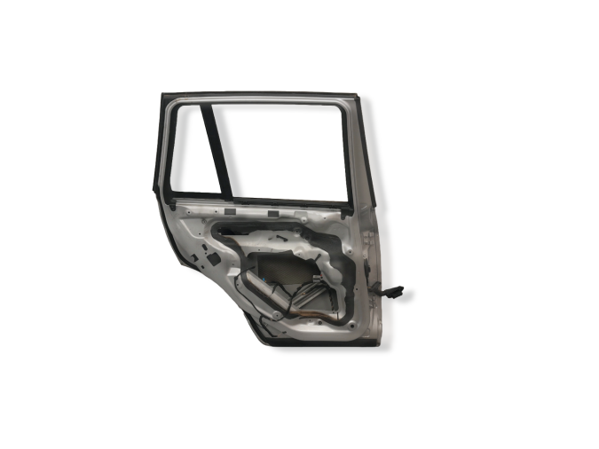 PUERTA TRASERA IZQUIERDA BMW X3 PLATEADO 2006