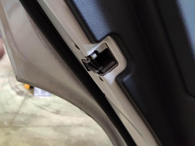 CERRADURA PUERTA TRASERA IZQUIERDA FORD FOCUS 43628