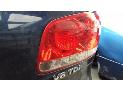 PILOTO TRASERO DERECHO INTERIOR TOYOTA AVENSIS 2005