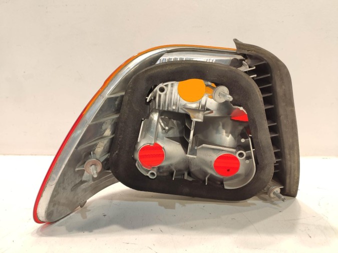 PILOTO TRASERO DERECHO BMW SERIE 3 2002