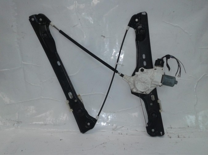 ELEVALUNAS DELANTERO DERECHO BMW SERIE 3 2009