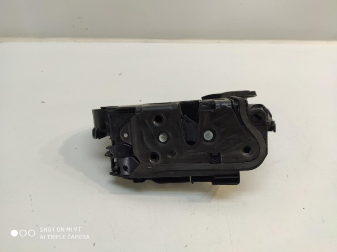 CERRADURA PUERTA DELANTERA DERECHA VOLKSWAGEN POLO 2018