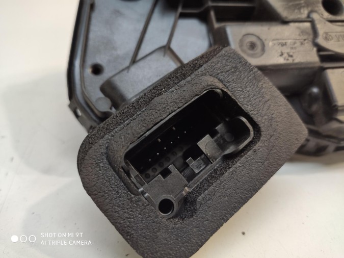 CERRADURA PUERTA DELANTERA DERECHA VOLKSWAGEN POLO 2018