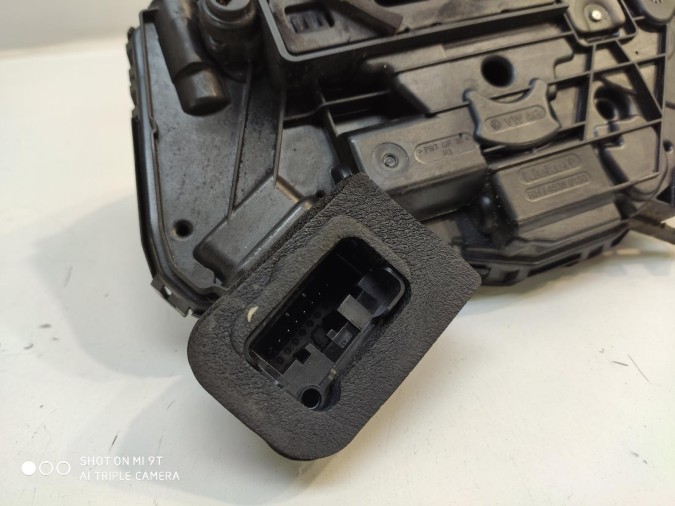 CERRADURA PUERTA TRASERA DERECHA VOLKSWAGEN POLO 2018