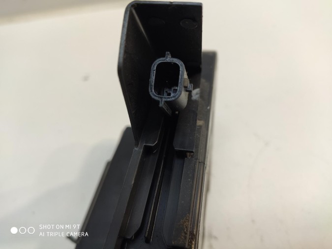 CERRADURA PUERTA DELANTERA DERECHA DACIA SANDERO 2015
