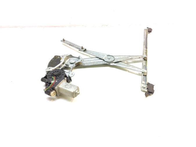 ELEVALUNAS DELANTERO IZQUIERDO NISSAN MICRA 2011