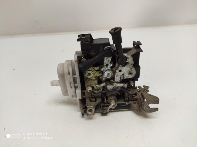 CERRADURA PUERTA DELANTERA IZQUIERDA AUDI A8 2001